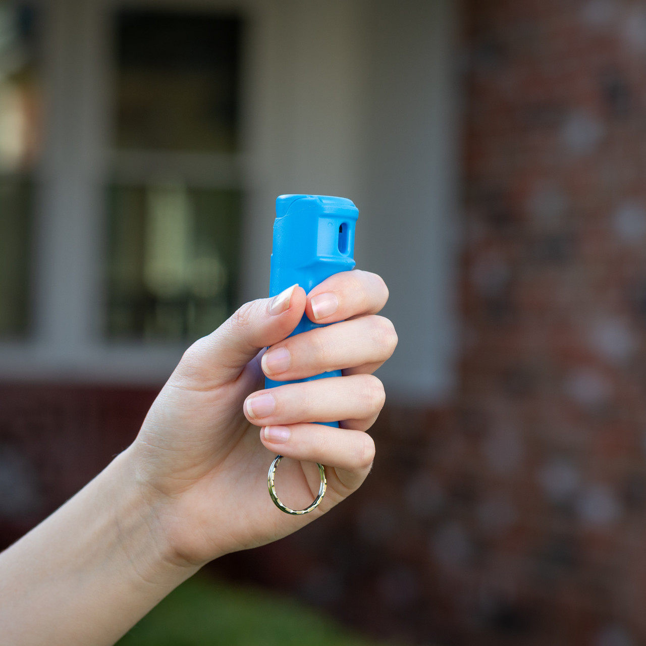 Pepper Gel with Fast Flip Top Safety with Snap-Clip Keychain and Practice Spray - Image 5